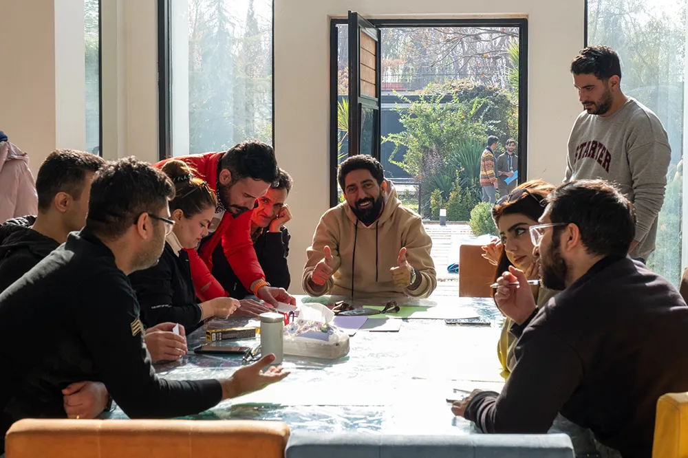 فعالیت تیم سازی: عملیات ققنوس - چالش شهر آرمانی