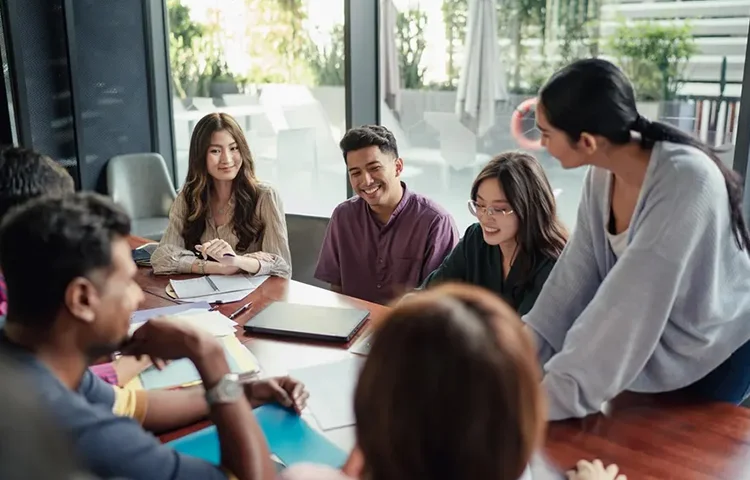 تیم‌سازی و فعالیت‌های گروهی